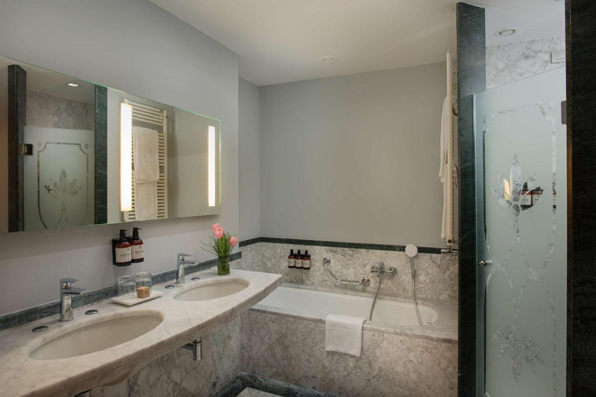 Nh Firenze Hotell Eksteriør bilde