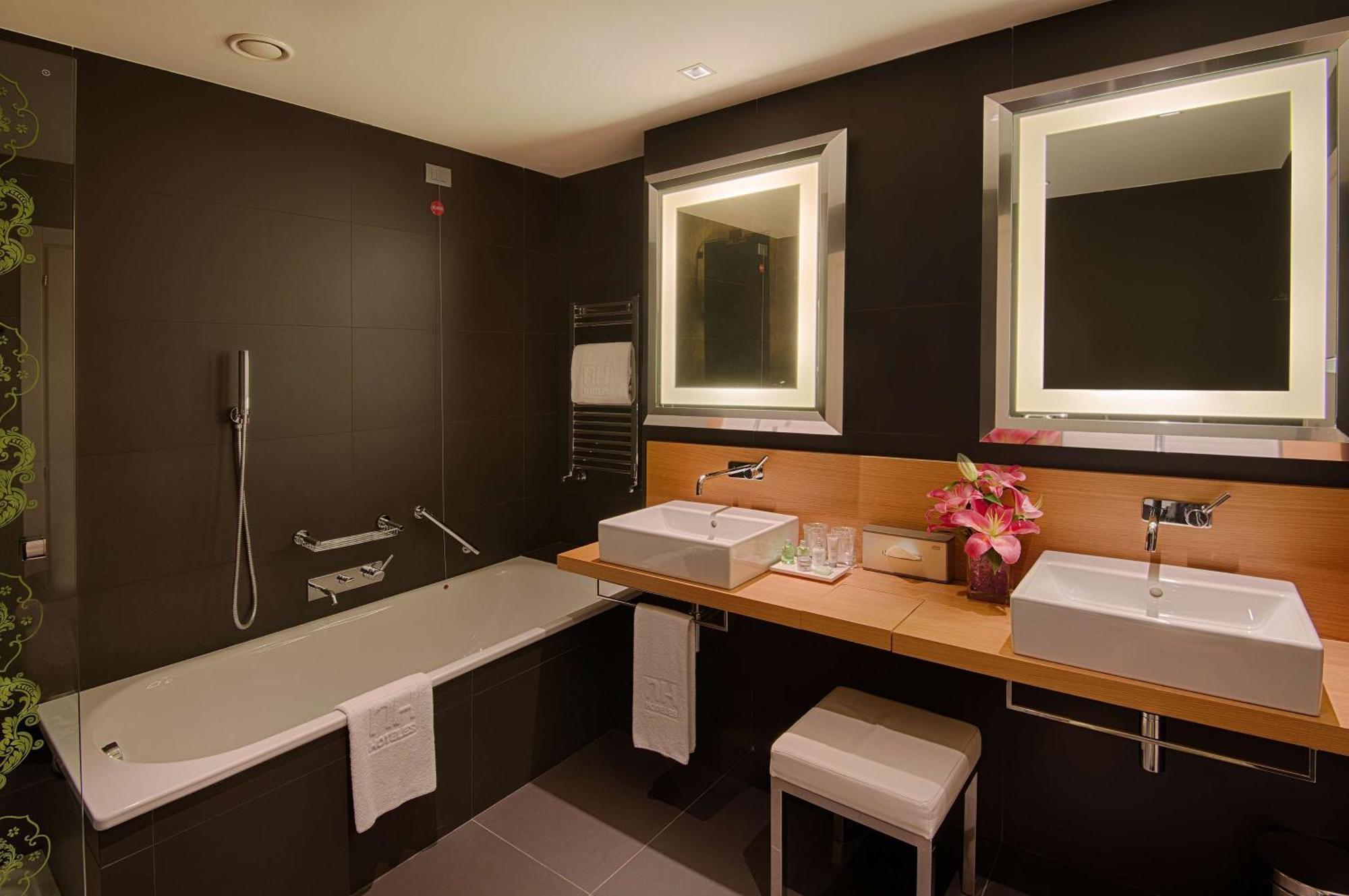 Nh Firenze Hotell Eksteriør bilde